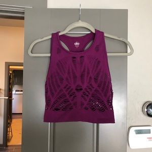 ALO yoga cropped tank top size Small